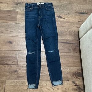 Hidden Skinny Jeans